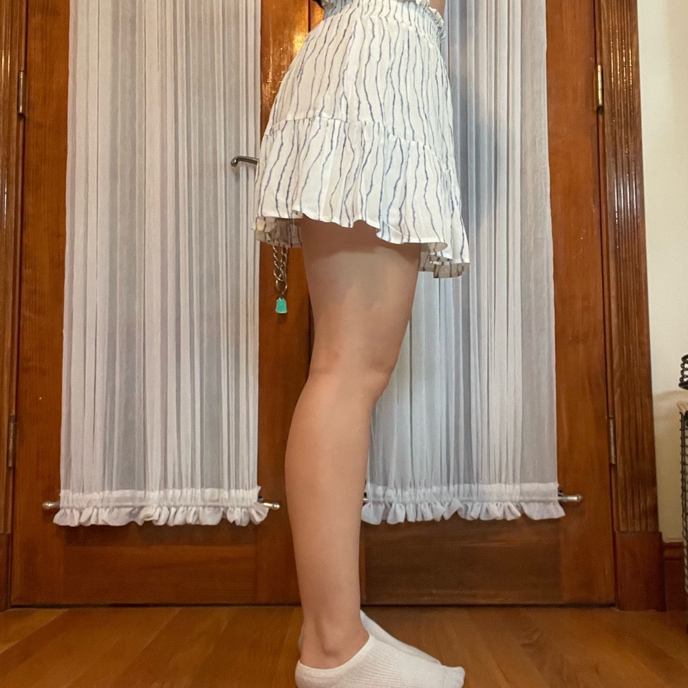 2 DAYS LEFT TO BUY Mini Skirt - Picture 2 of 4